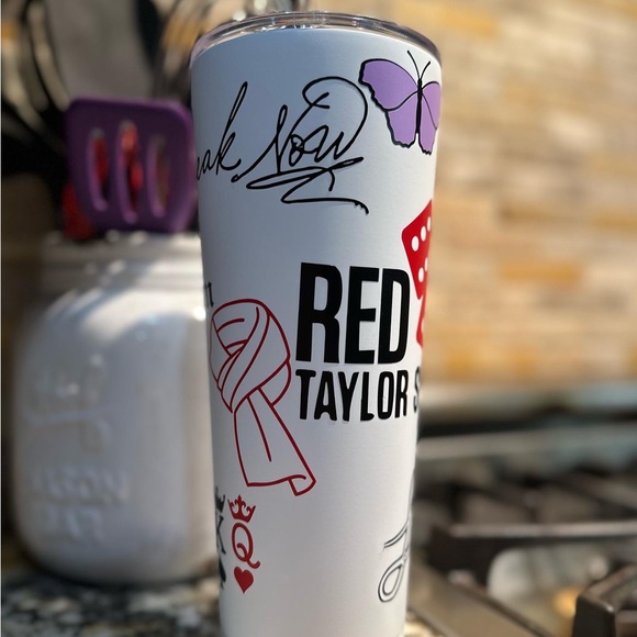 Taylor Swift Tumbler - Picture 1 of 8